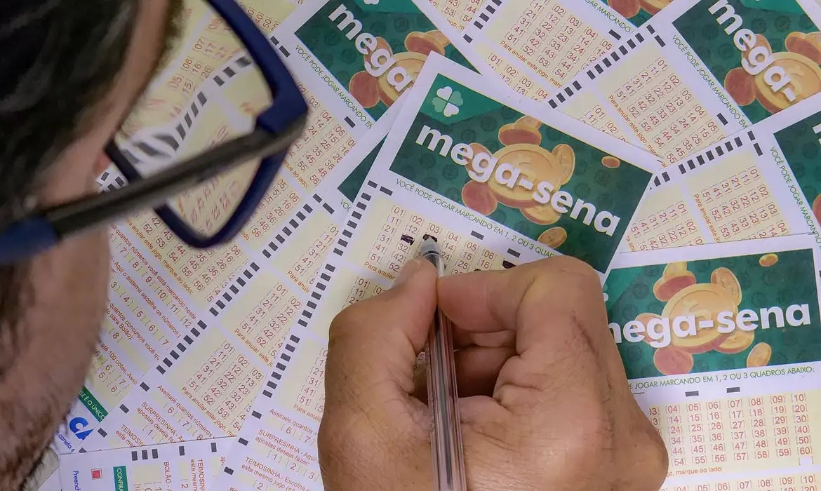 Mega-Sena acumula e prêmio chega a R$ 230 milhões para o próximo sorteio