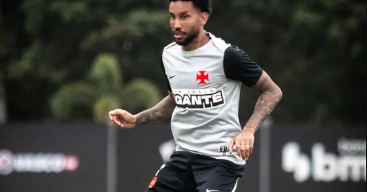 Clubes brasileiros ajustam uniformes devido à proibição de apostas