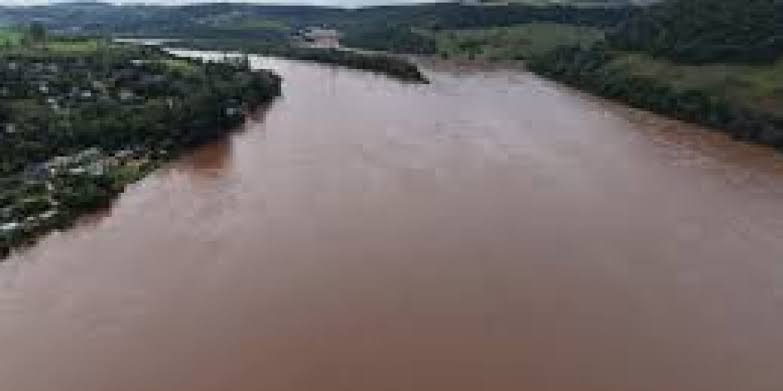 Rio Grande do Sul enfrenta novas tempestades e cheia do Rio Uruguai