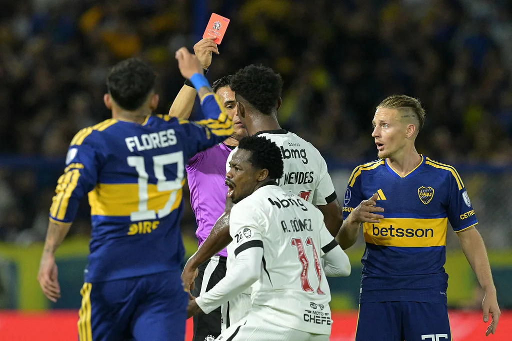 Vasco vence o Boca Juniors na Bombonera e sai na frente na Sul-Americana