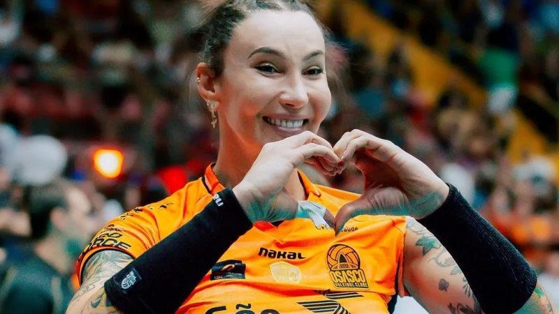 Justiça suspende liminar e Tifanny Abreu é impedida de atuar no vôlei
