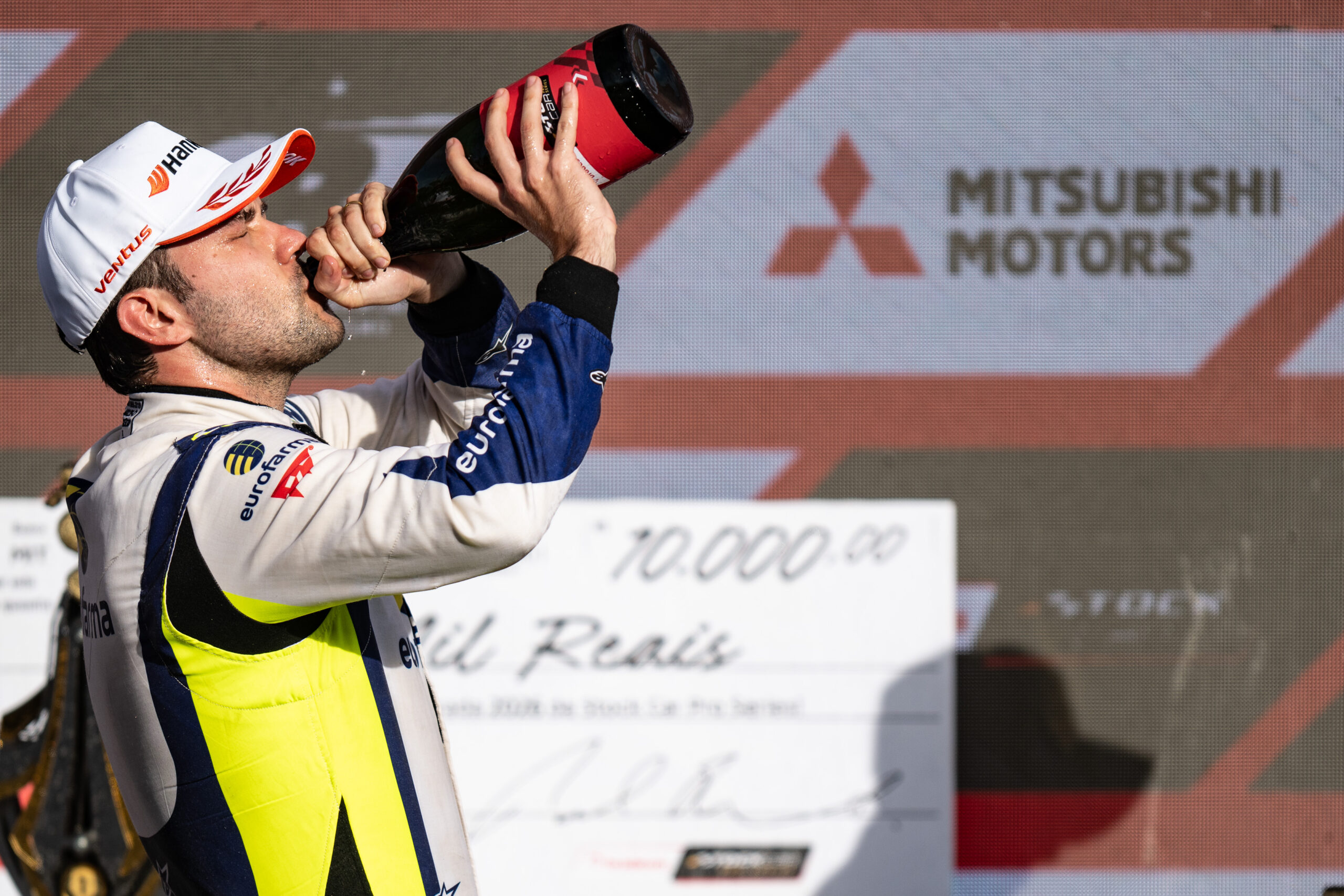 Felipe Fraga vence corrida sprint da Stock Car em Cascavel