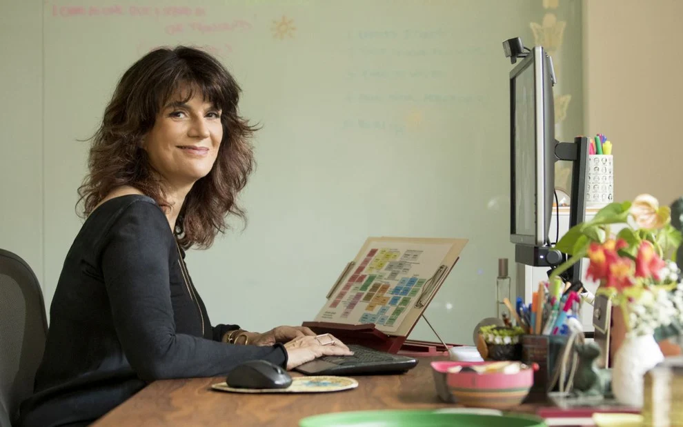 Lícia Manzo nega demissão da Globo e encerra carreira em novelas