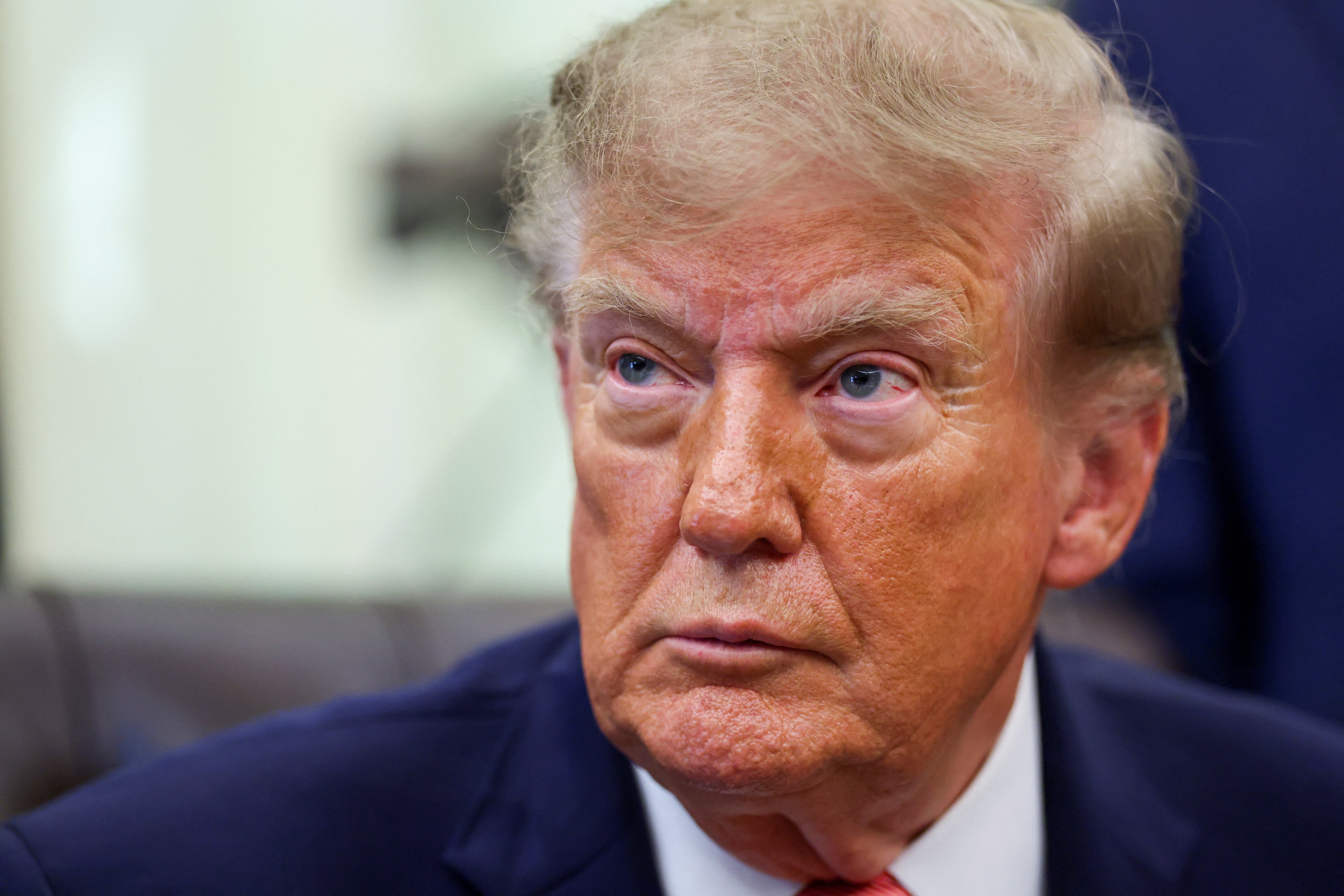 Desaprovação recorde de Trump desafia governo nas eleições de meio de mandato