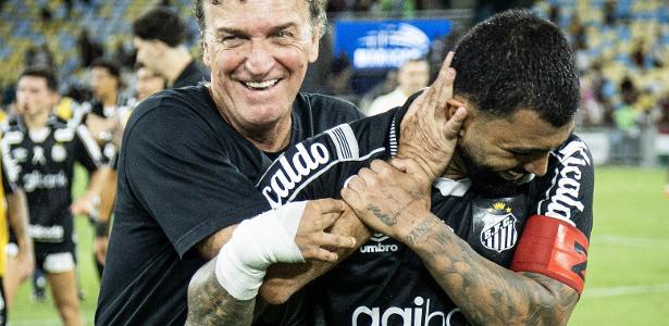 Santos supera fase difícil com Cuca e mira vaga na Libertadores