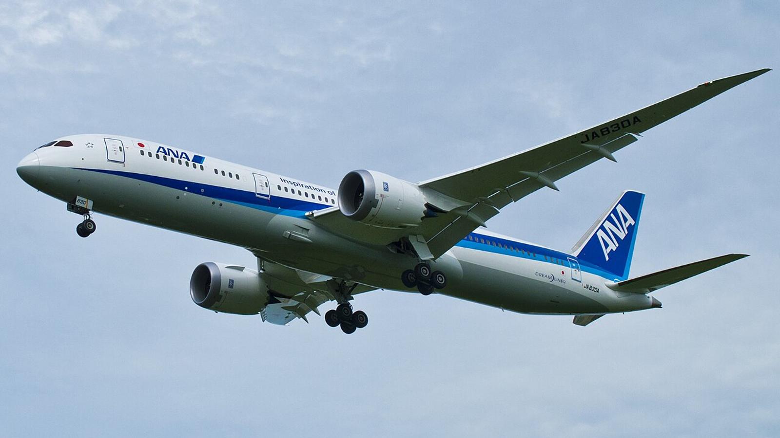 Air Astana avança na renovação de frota e testa novo Boeing