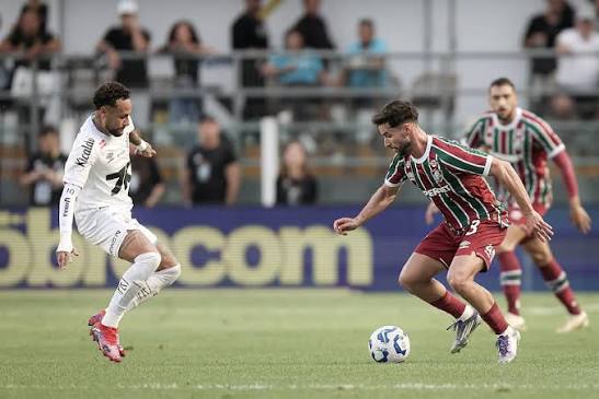 Fluminense enfrenta o Santos com time reserva em meio à decisão da Libertadores