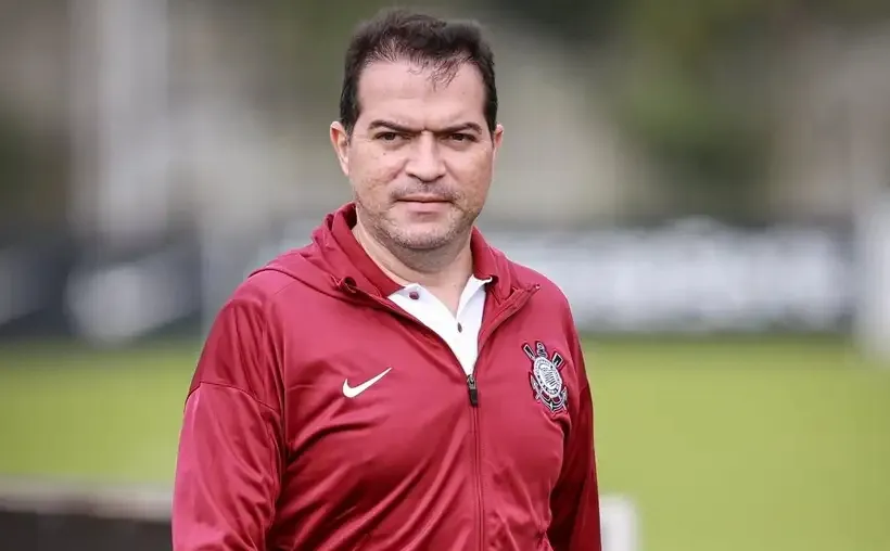 Corinthians anuncia a saída do executivo de futebol Marcelo Paz