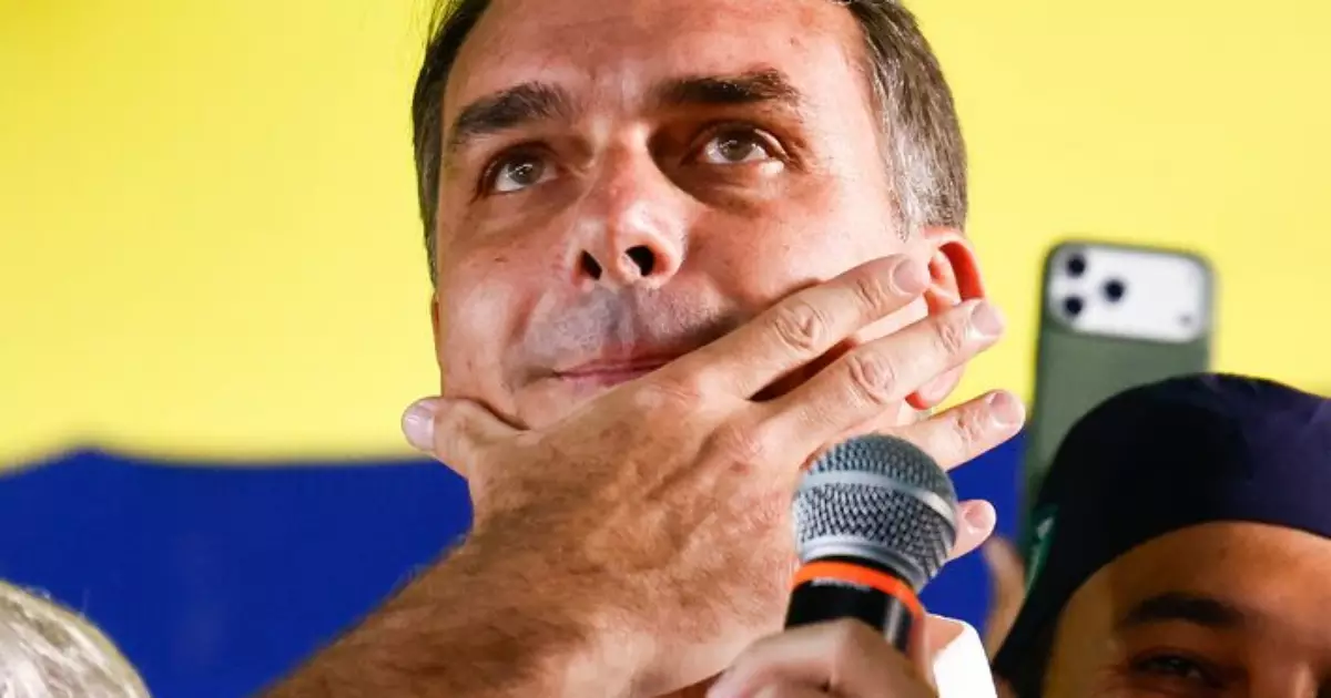 Flávio Bolsonaro sofre virada histórica e perde eleição para Lula
