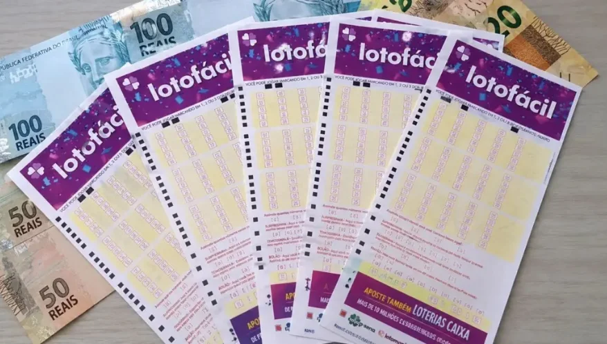 Caixa Econômica Federal sorteia dezenas do concurso 3818 da Lotofácil