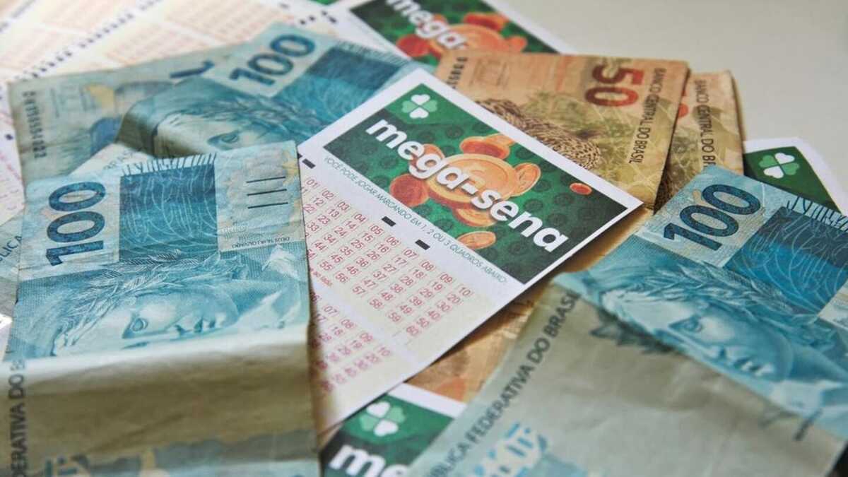 Mega-Sena acumula e prêmio vai a R$ 42 milhões