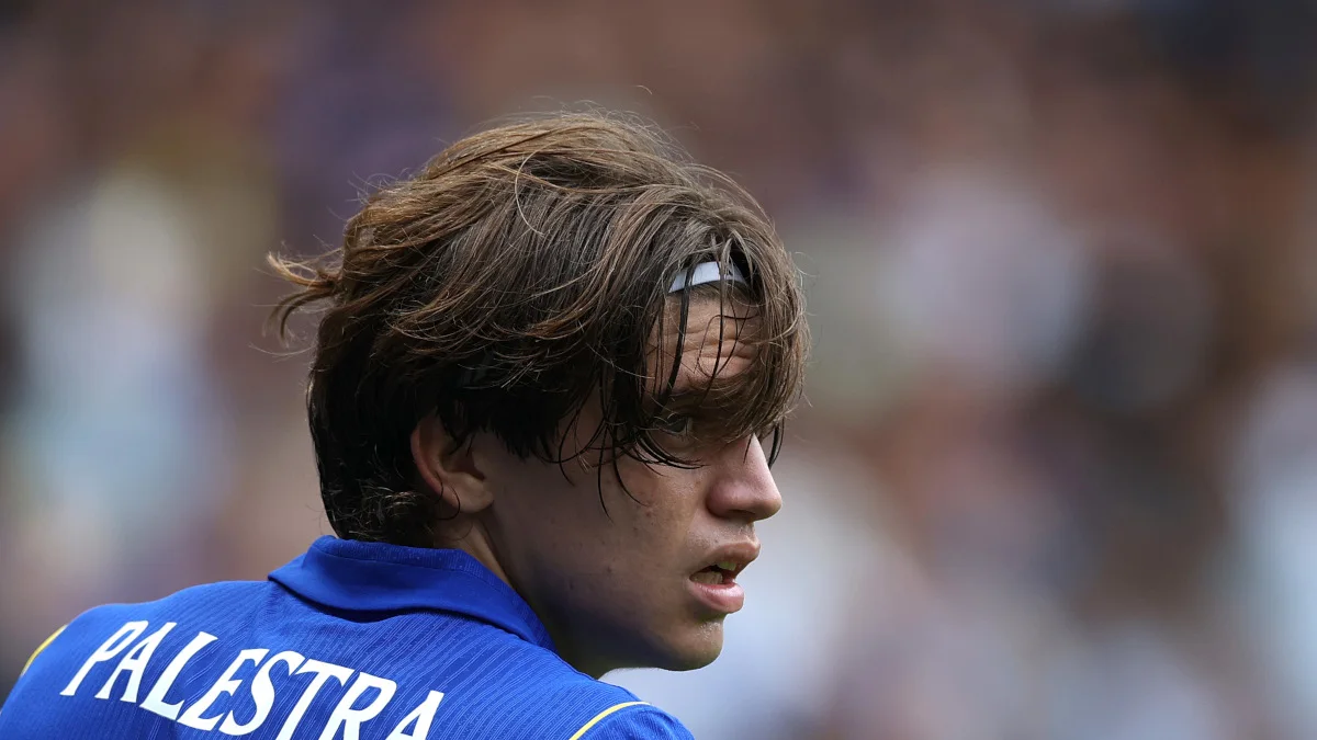 Marco Palestra ganha espaço e estreia como titular no Chelsea