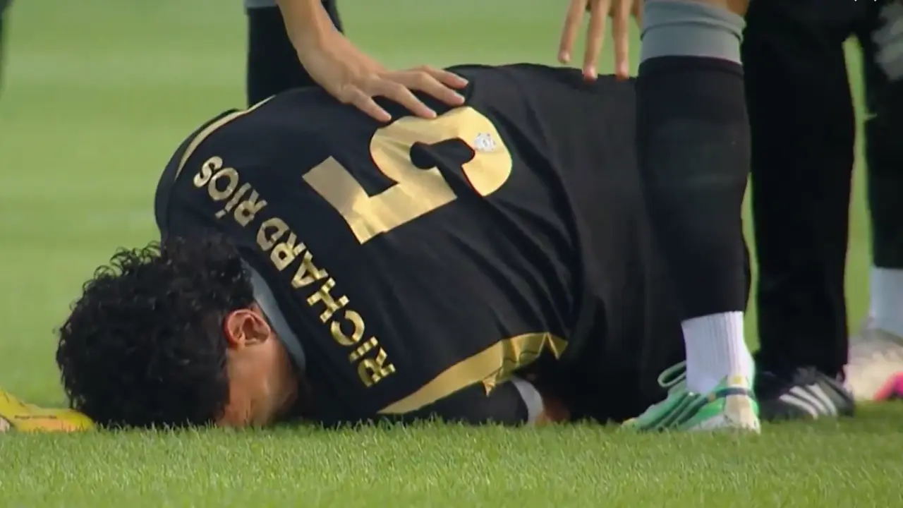 Richard Ríos sofre lesão grave pelo Al Ittihad e preocupa comissão técnica
