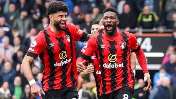 Bournemouth vence o Leeds por 2 a 0 pelo Campeonato Inglês