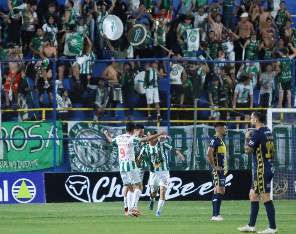 Rubio Ñu goleia o Sportivo Trinidense fora de casa no clássico