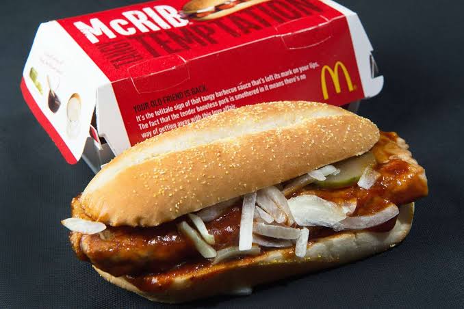 McDonald's enfrenta processo nos EUA por sanduíche McRib
