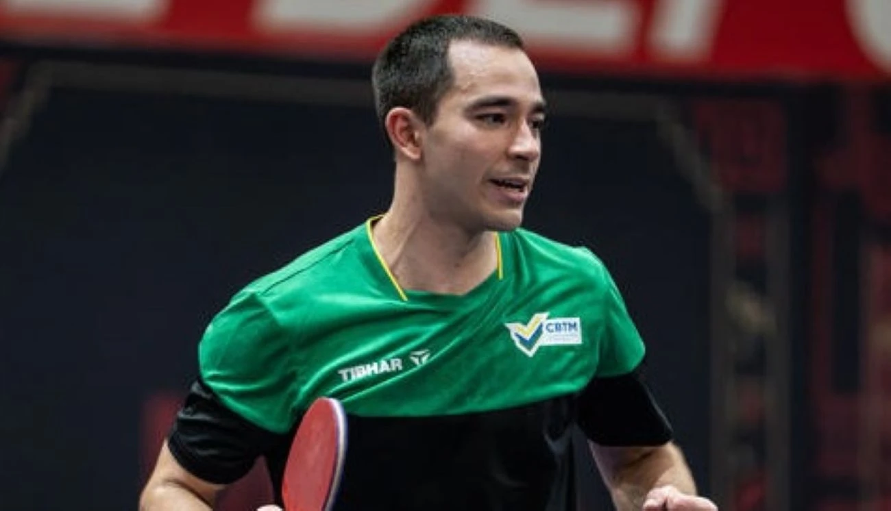 Hugo Calderano vence Sidorenko e vai à semifinal do WTT de Montpellier