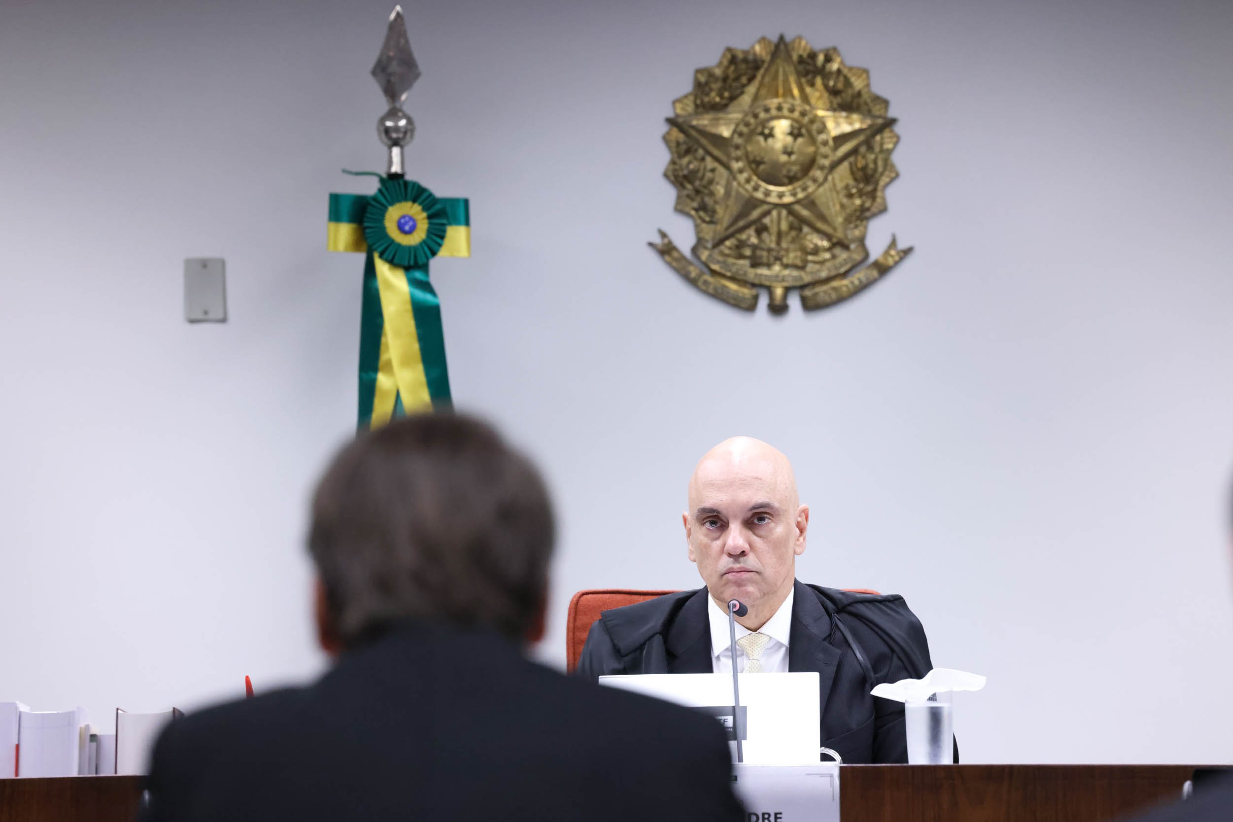 STF debate julgamento da Lei da Dosimetria para definir pena de Bolsonaro