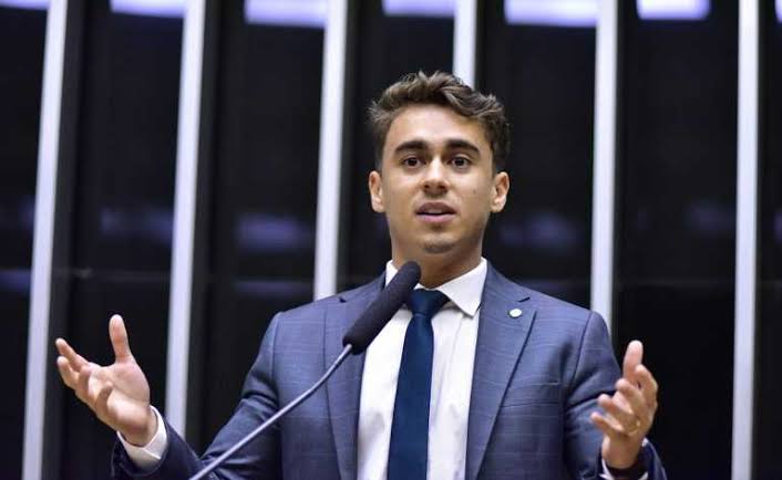Nikolas Ferreira critica projeto do PT sobre discriminação política