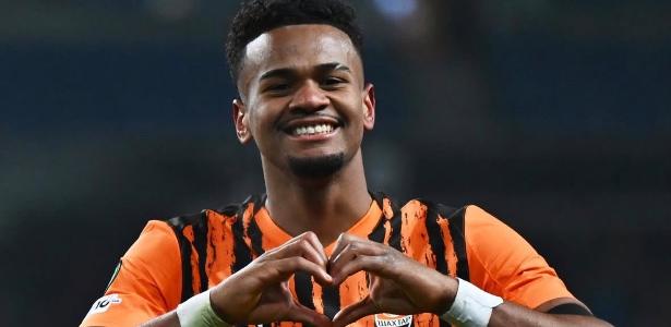 Alisson Santana é convocado para a seleção e já pensou em desistir do futebol