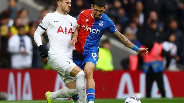 Tottenham vence o Crystal Palace por 2 a 0 na Premier League