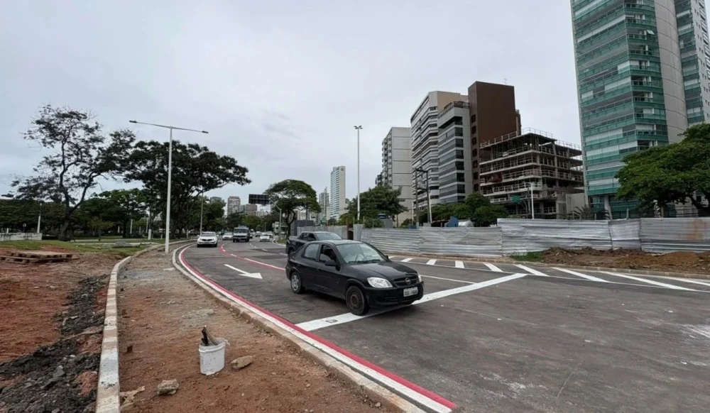 Trânsito na Avenida Saturnino de Brito é liberado em Vitória