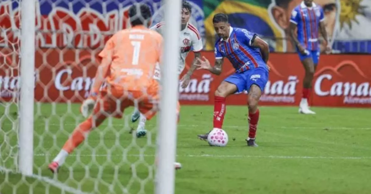 Flamengo vence o Bahia por 3 a 0 e recupera a liderança do Brasileirão