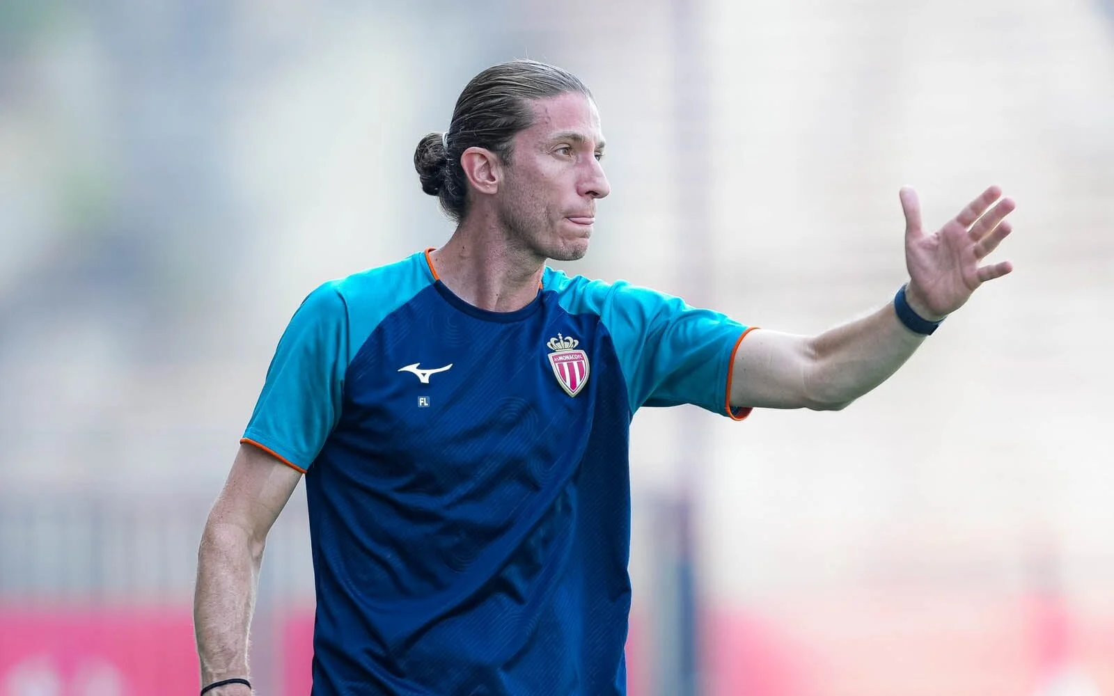 Filipe Luís destaca-se no comando do Monaco e ganha elogios na Europa