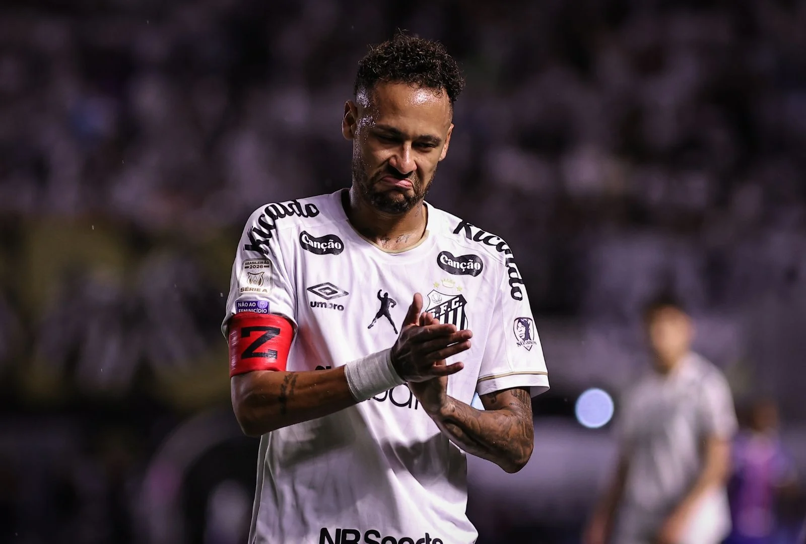 Neymar é julgado pelo STJD após expulsão em jogo contra o Bahia