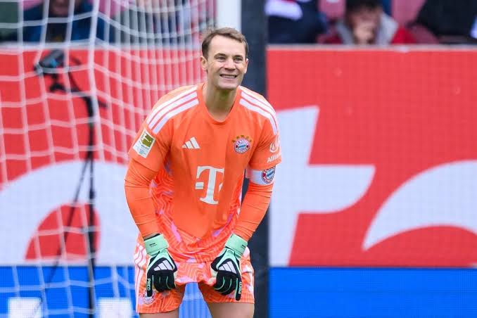 Bayern empata com o Augsburg após falhas de Neuer na Bundesliga