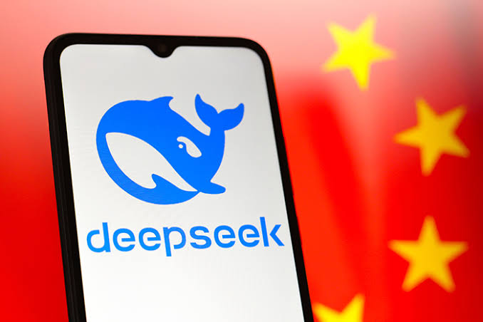 China critica veto dos EUA ao uso de IA DeepSeek em órgãos federais