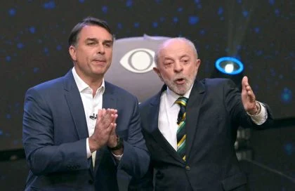 Lula desafia Flávio Bolsonaro a abrir sigilos após investigações de fraudes