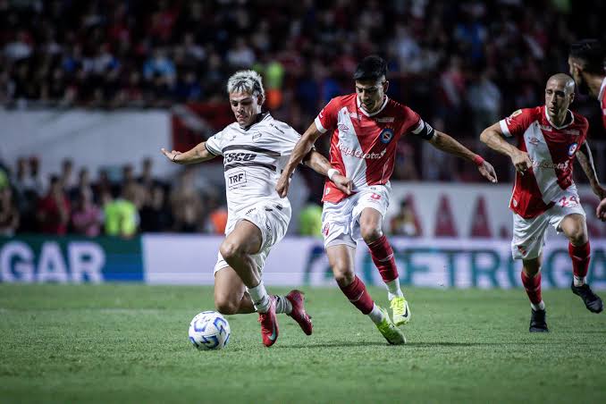 Platense e Argentinos Juniors se enfrentam pelo Torneo Clausura
