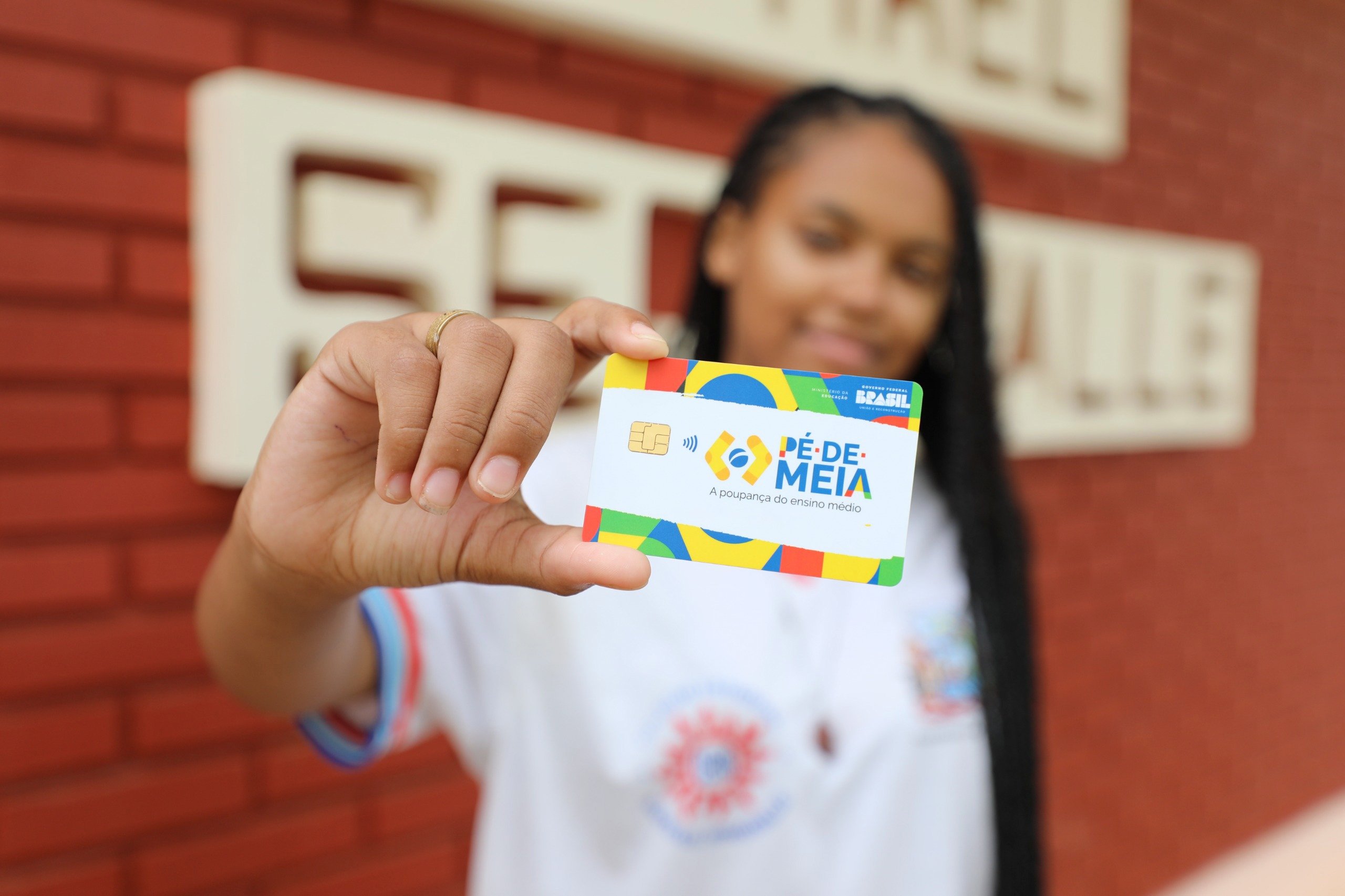 Incentivo extra do Pé-de-Meia beneficiará estudantes no ENEM 2026