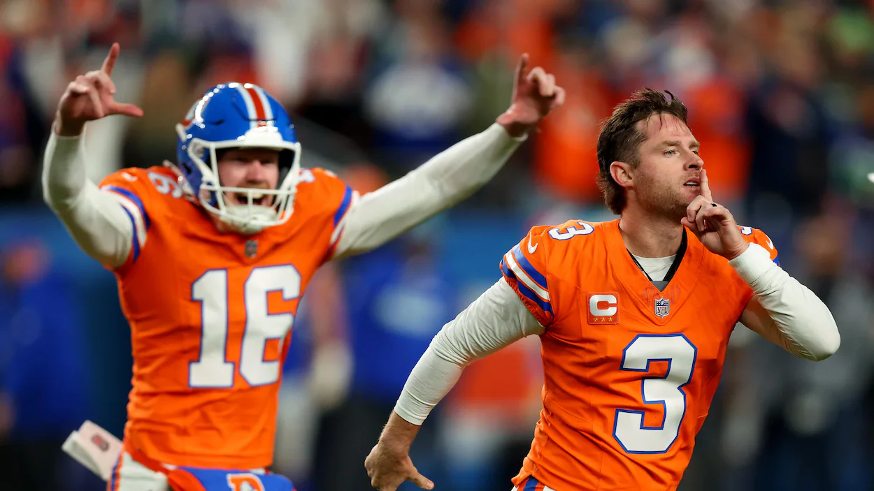 Broncos vencem Seahawks por 17 a 14 na prorrogação