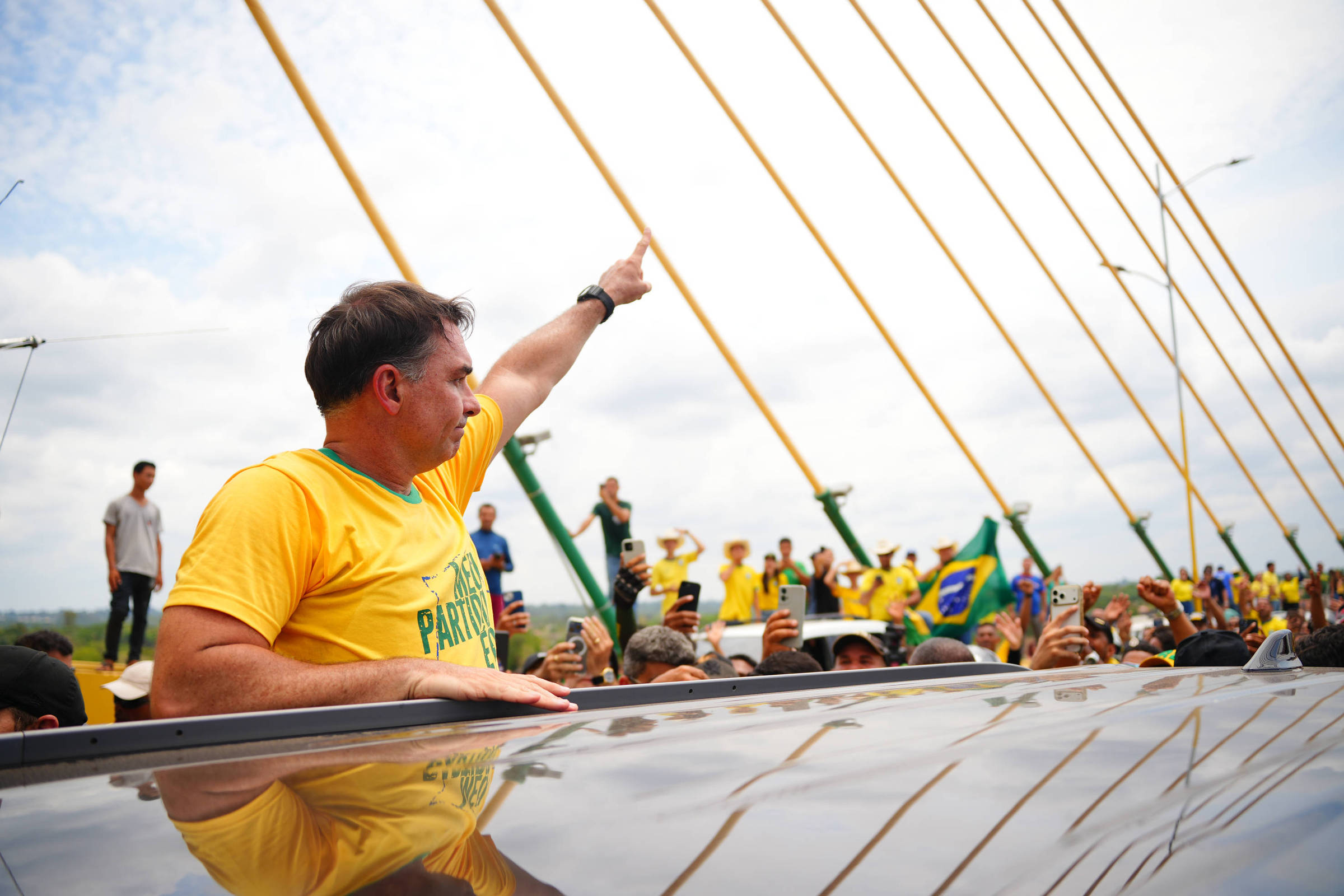 Flávio Bolsonaro promete regularização fundiária no Pará