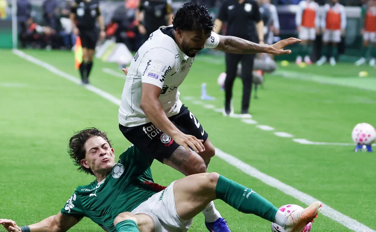 Derrota do Corinthians para o Palmeiras expõe crise e tensão no vestiário