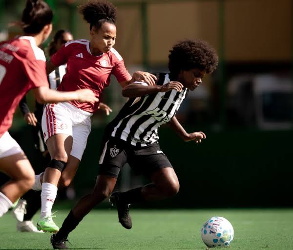 Internacional e Atlético-MG empatam na ida das quartas da Copa do Brasil Feminina