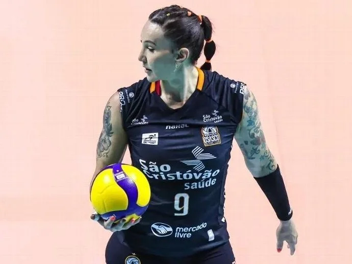 Tifanny Abreu avalia aposentadoria e desabafa sobre nova regra da CBV