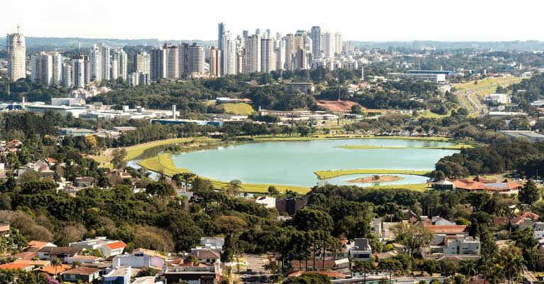Curitiba registra chuvas intensas e se prepara para nova frente instável