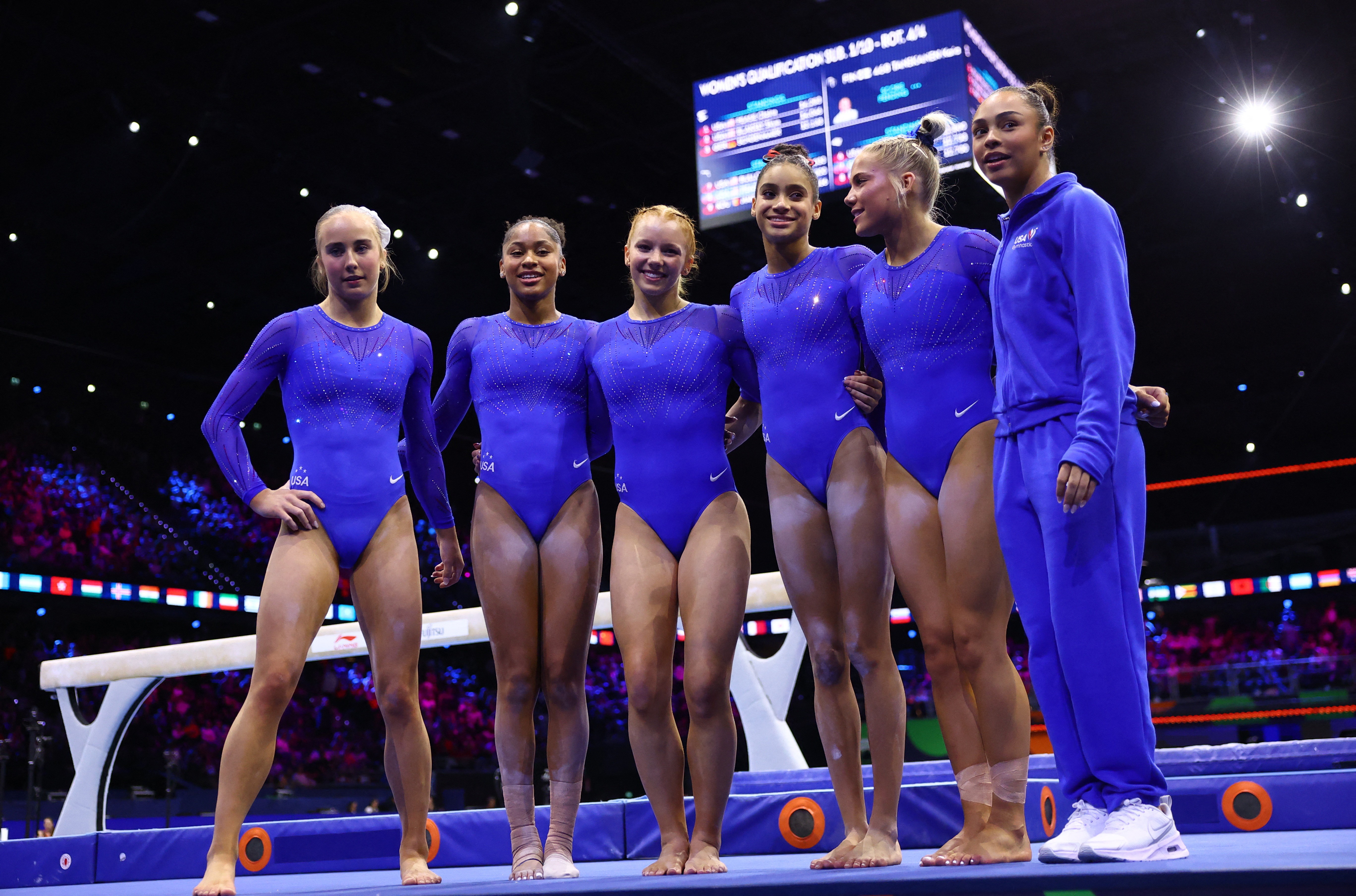 EUA lideram primeiro dia do Mundial de Ginástica Artística