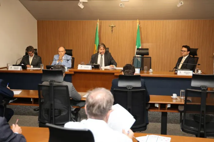 Assembleia Legislativa de MS aprova 52 projetos de honrarias
