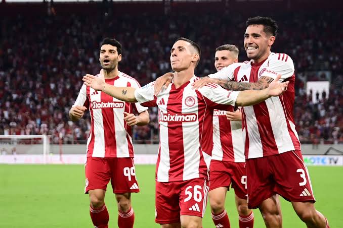 Olympiacos mantém 100% de aproveitamento na Liga Europa