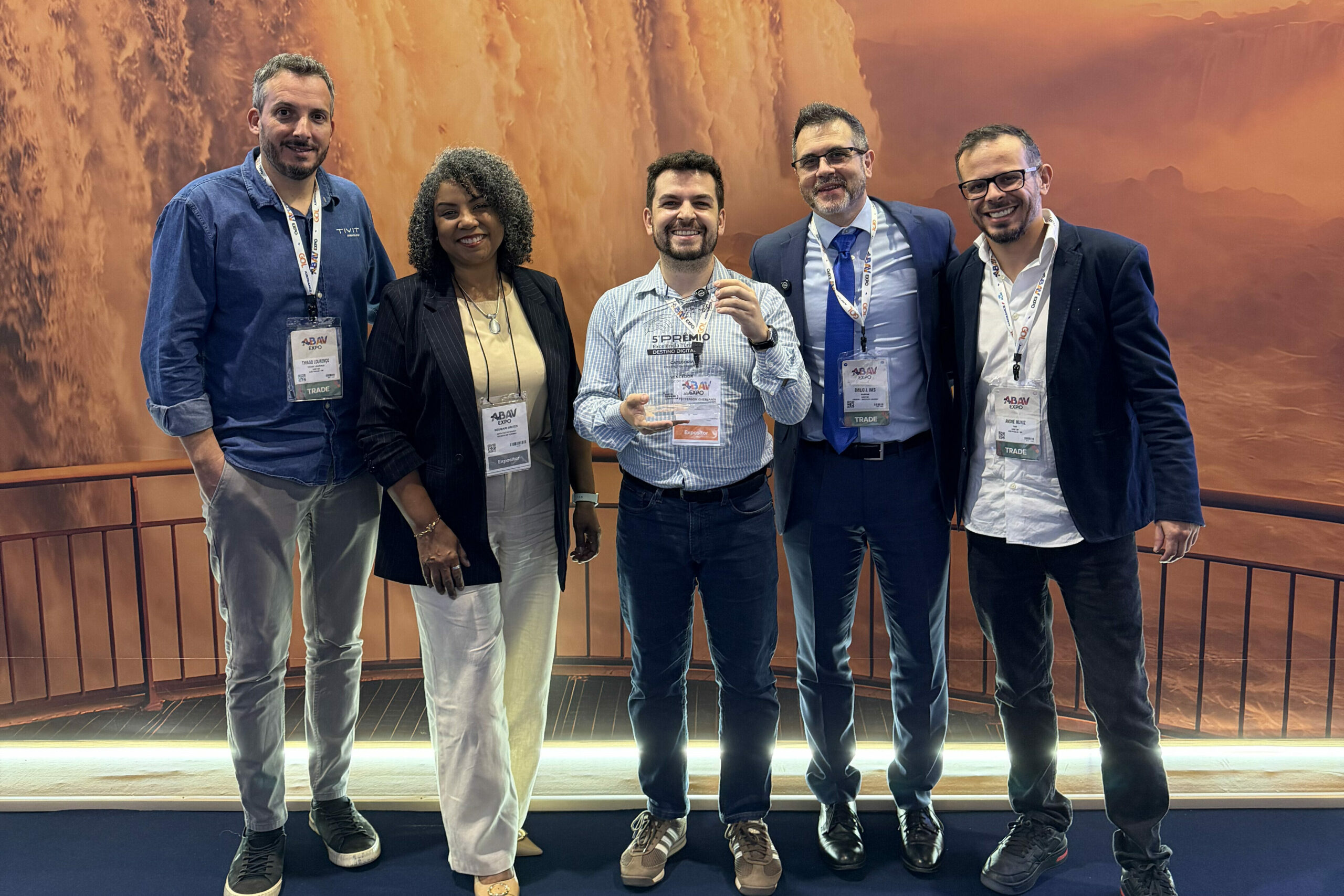 Foz do Iguaçu é premiada como Destino Emergente na ABAV Expo