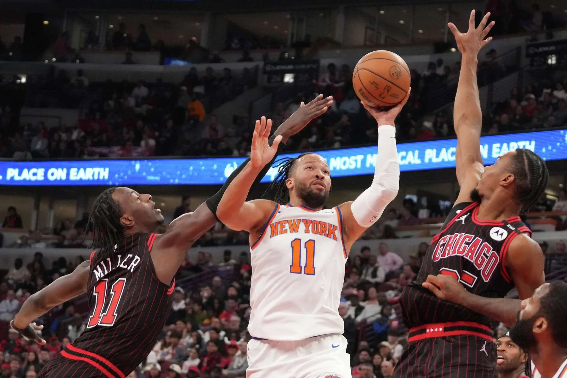 Knicks vencem Bulls por 133 a 127 após reviravolta no placar