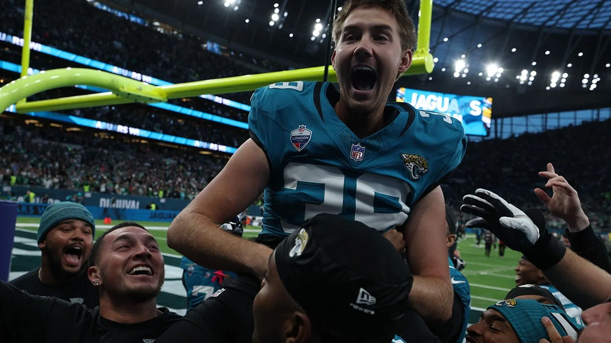 Jaguars vencem Eagles com field goal histórico em Londres