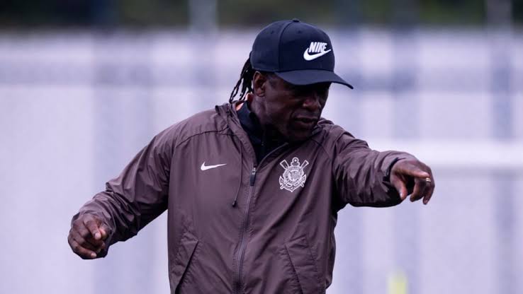 Seedorf prepara mudanças no Corinthians para enfrentar o Vasco no Brasileirão