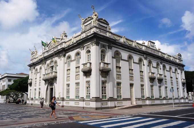 Governo de Sergipe transfere ponto facultativo do servidor para o dia 30
