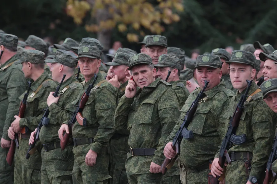 Esposa acusa agência de enviar marido para o exército russo