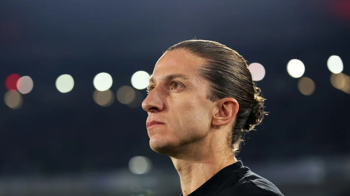 Gestão de Filipe Luís no Monaco gera questionamentos na Ligue 1